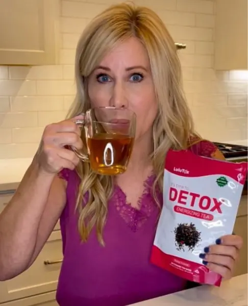 Lulutox Detox Tea Peach-Flavored Tea Blend
